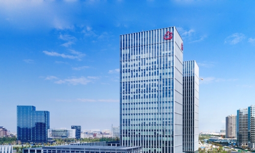 爱游戏全站app官方网站2024新年献词：平芜尽处是春山