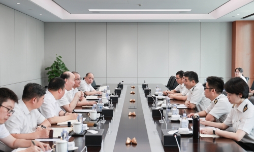 嘉兴海关党委书记、关长吕期莅临爱游戏全站app官方网站调研