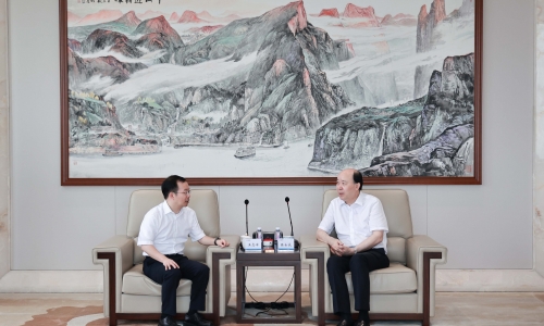 桐乡市委常委王志军莅临爱游戏全站app官方网站调研