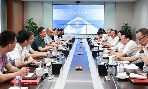 江苏省扬州市总工会考察组来爱游戏全站app官方网站调研交流