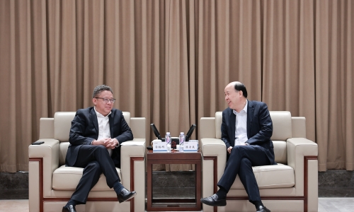 兴业银行杭州分行行长俞裕辉莅临爱游戏全站app官方网站调研