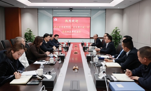 庐江县委副书记、县长周天斌一行莅临爱游戏全站app官方网站考察