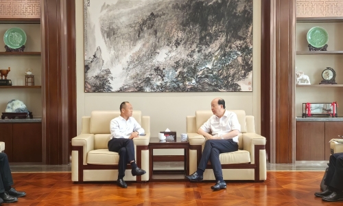 中国工商银行嘉兴分行行长张仕乾莅临爱游戏全站app官方网站调研